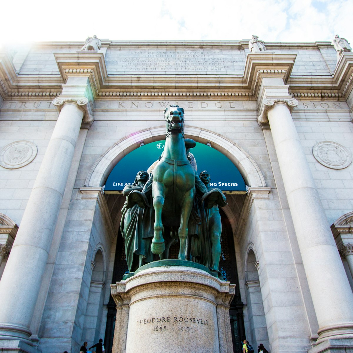 The entrance to the American Museum of American History.